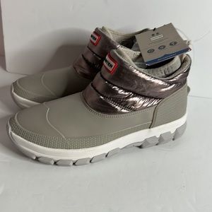 NWT Hunter Metallic Insulated Snow boot